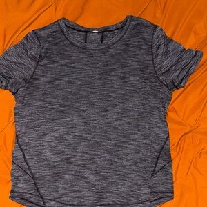 lululemon heather gray athletic short sleeve top